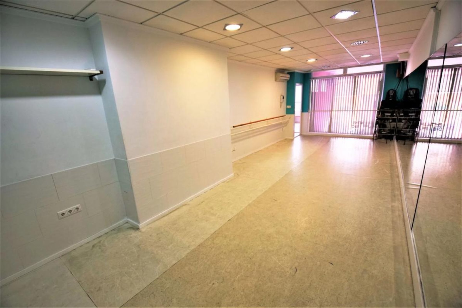 New Build - Commercial premises - Guardamar del Segura