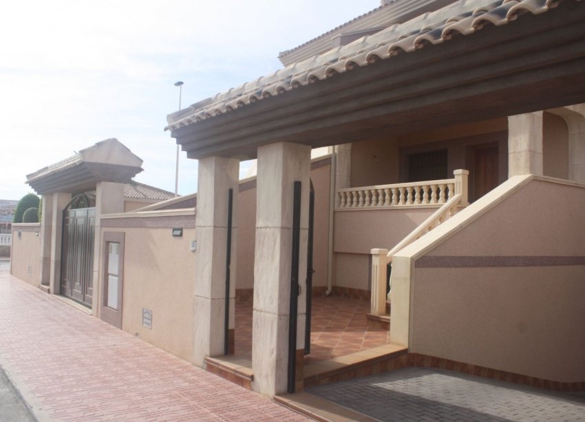 New Build - Terraced house / Townhouse - ﻿Torrevieja (Alicante) - Torrevieja