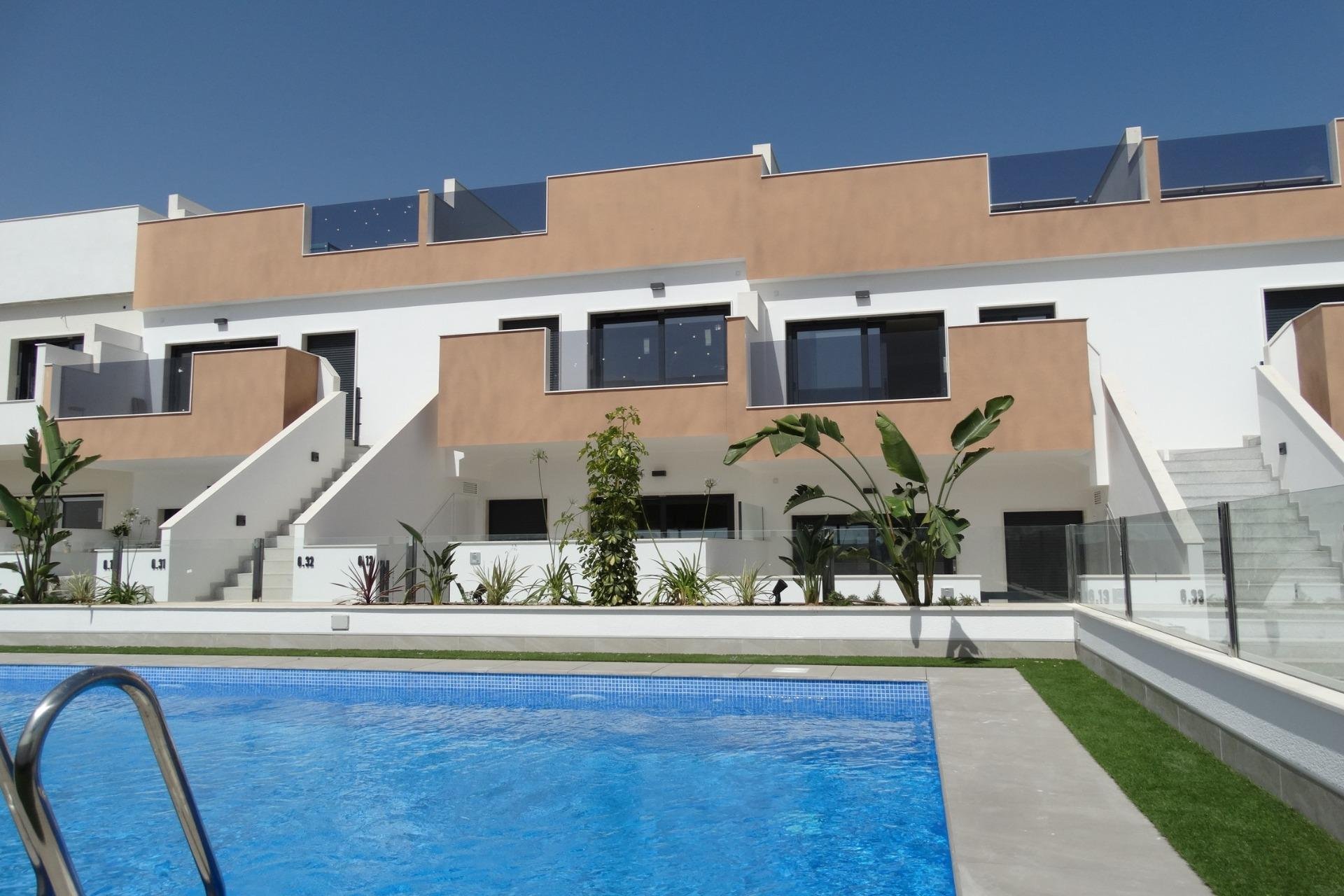 New Build - Terraced house / Townhouse - Pilar de la Horadada - pueblo