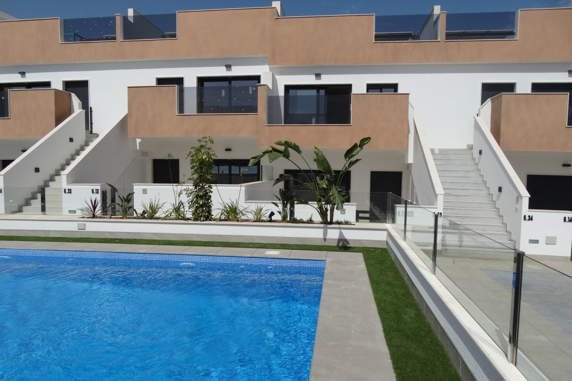 New Build - Terraced house / Townhouse - Pilar de la Horadada - pueblo