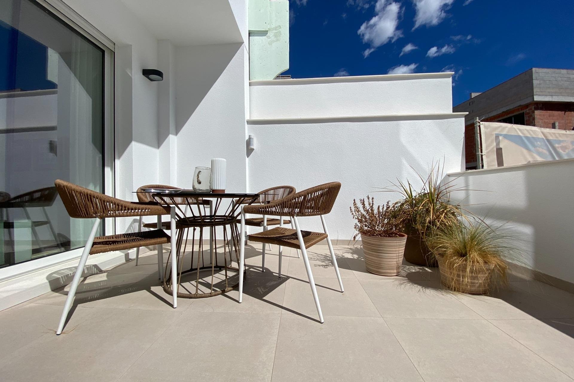 New Build - Terraced house / Townhouse - Pilar de la Horadada - pueblo