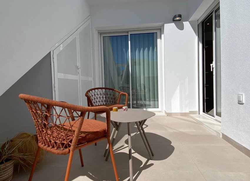 New Build - Terraced house / Townhouse - Pilar de la Horadada - pueblo