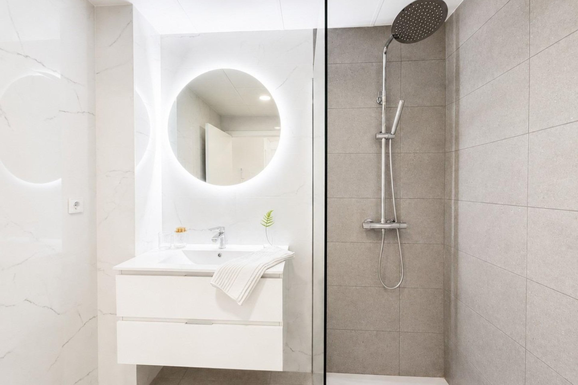 New Build - Townhouse / Terraced House - Baños y Mendigo