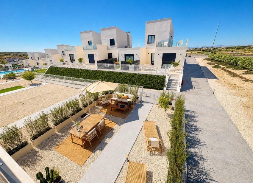 New Build - Townhouse / Terraced House - Baños y Mendigo