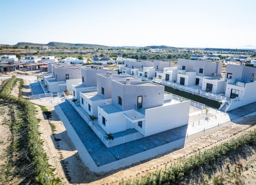 New Build - Townhouse / Terraced House - Baños y Mendigo