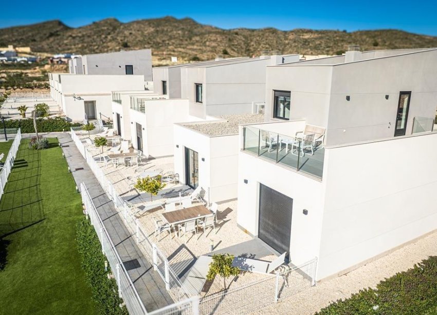 New Build - Townhouse / Terraced House - Baños y Mendigo