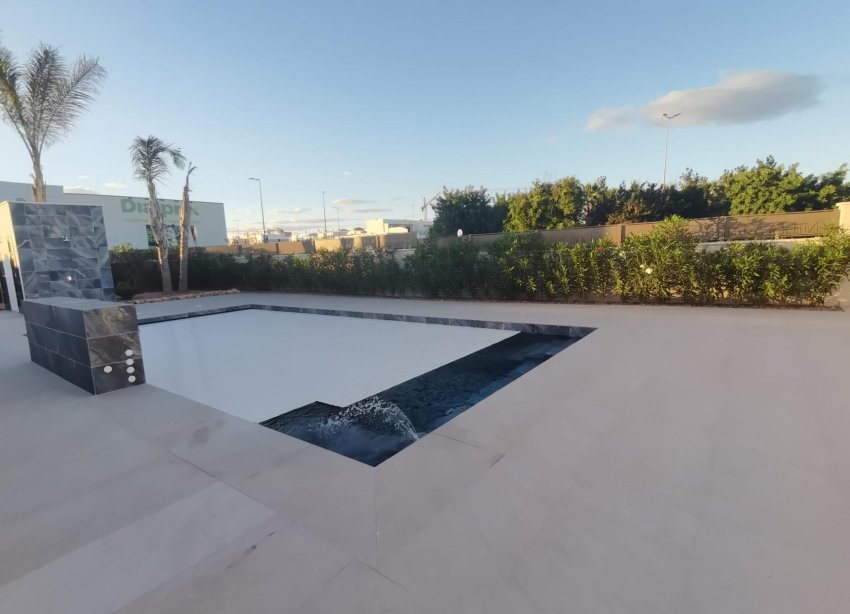 New Build - Villa - Los Montesinos