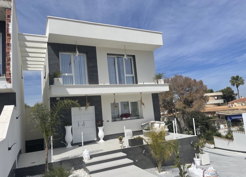 New Build - Villa - Torrevieja - Los Balcones