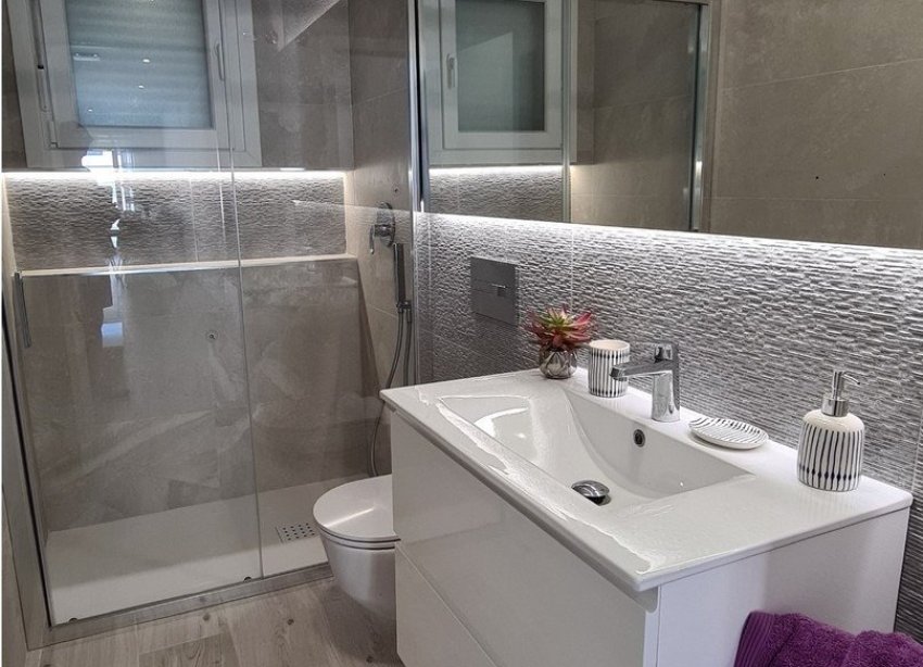 Obra nueva - Adosado - Avileses