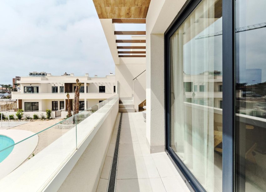 Obra nueva - Adosado - ﻿Torrevieja (Alicante) - Torrevieja