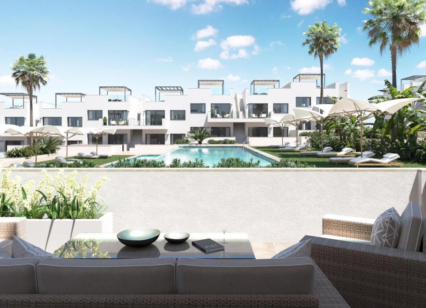 Obra nueva - Adosado - Torrevieja