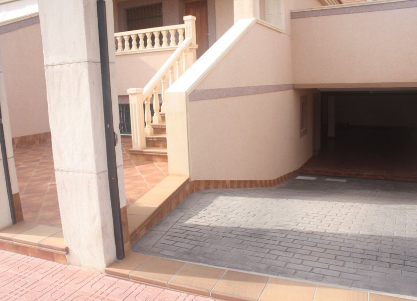 Obra nueva - Adosado - Torrevieja