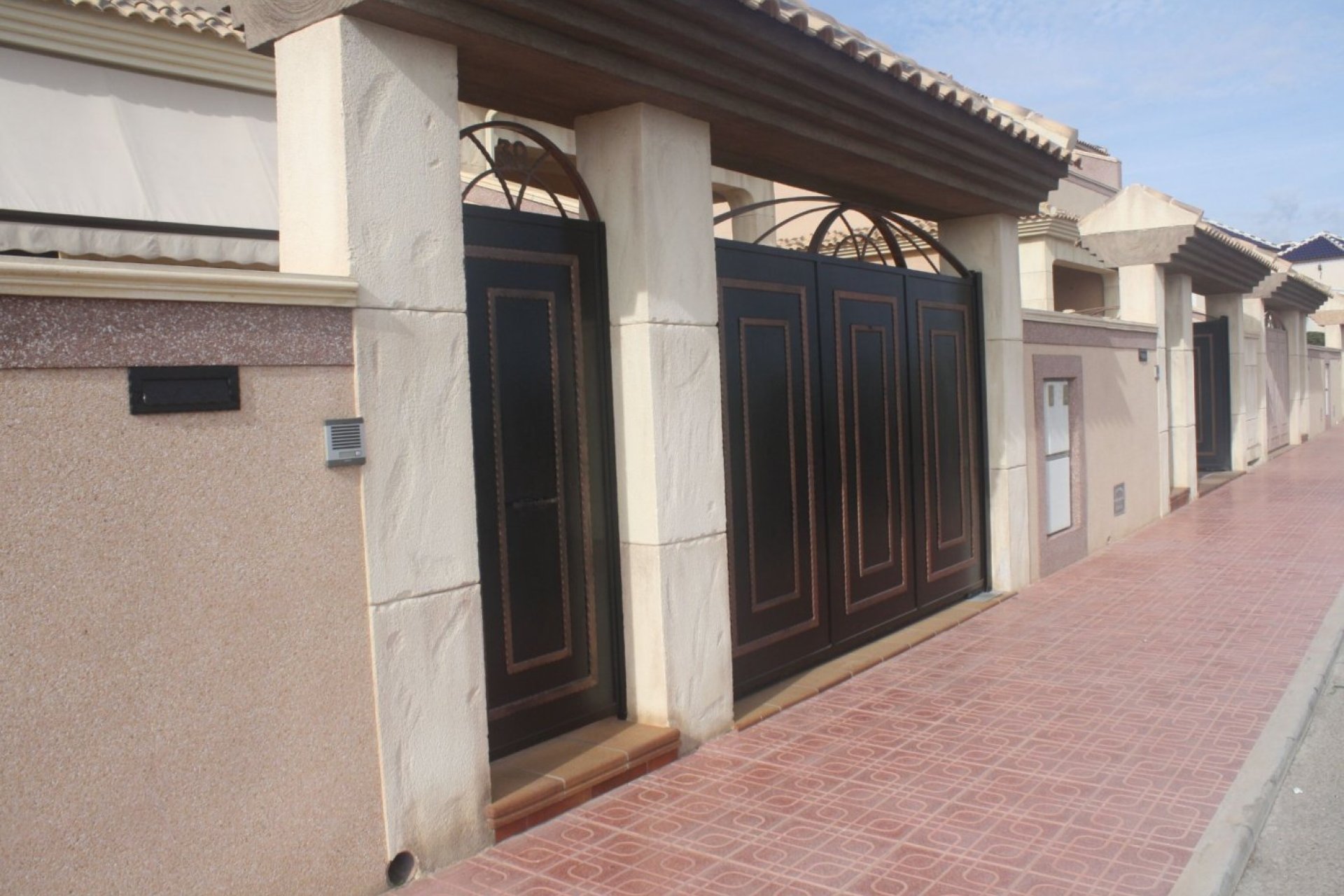 Obra nueva - Adosado - Torrevieja