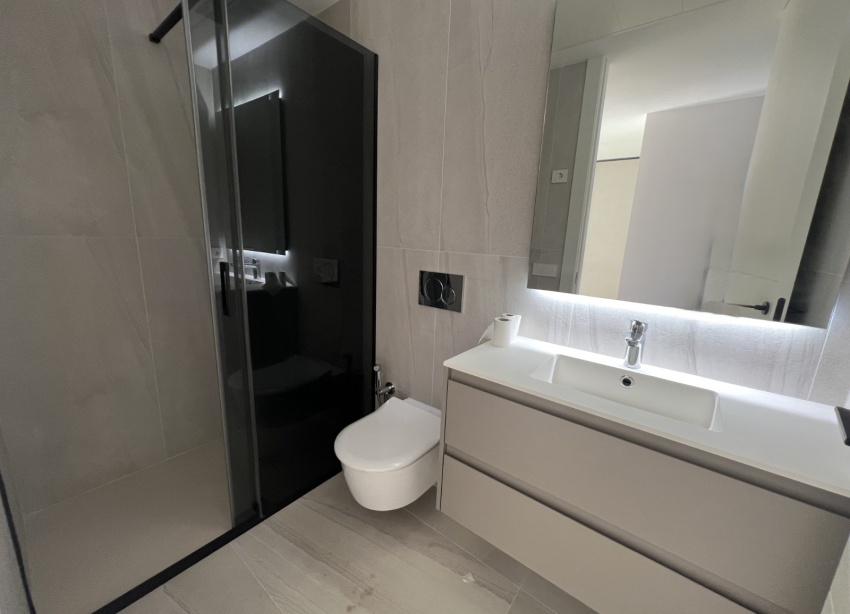 Obra nueva - Apartamento / Dúplex - Guardamar del Segura - Centro