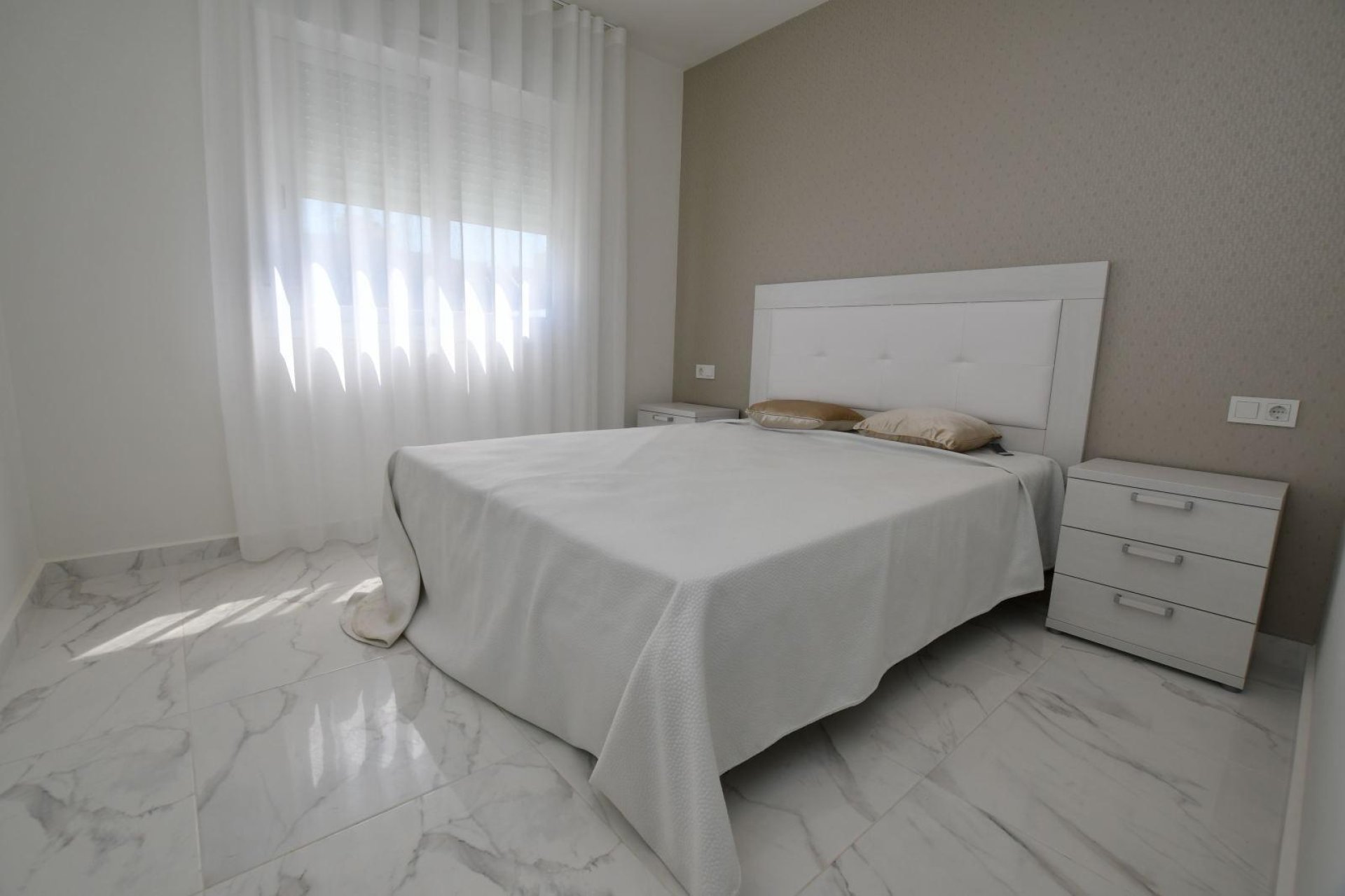 Obra nueva - Apartamento / Dúplex - San Miguel de Salinas