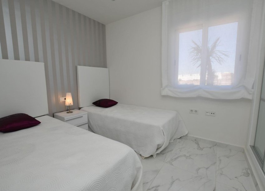 Obra nueva - Apartamento / Dúplex - San Miguel de Salinas