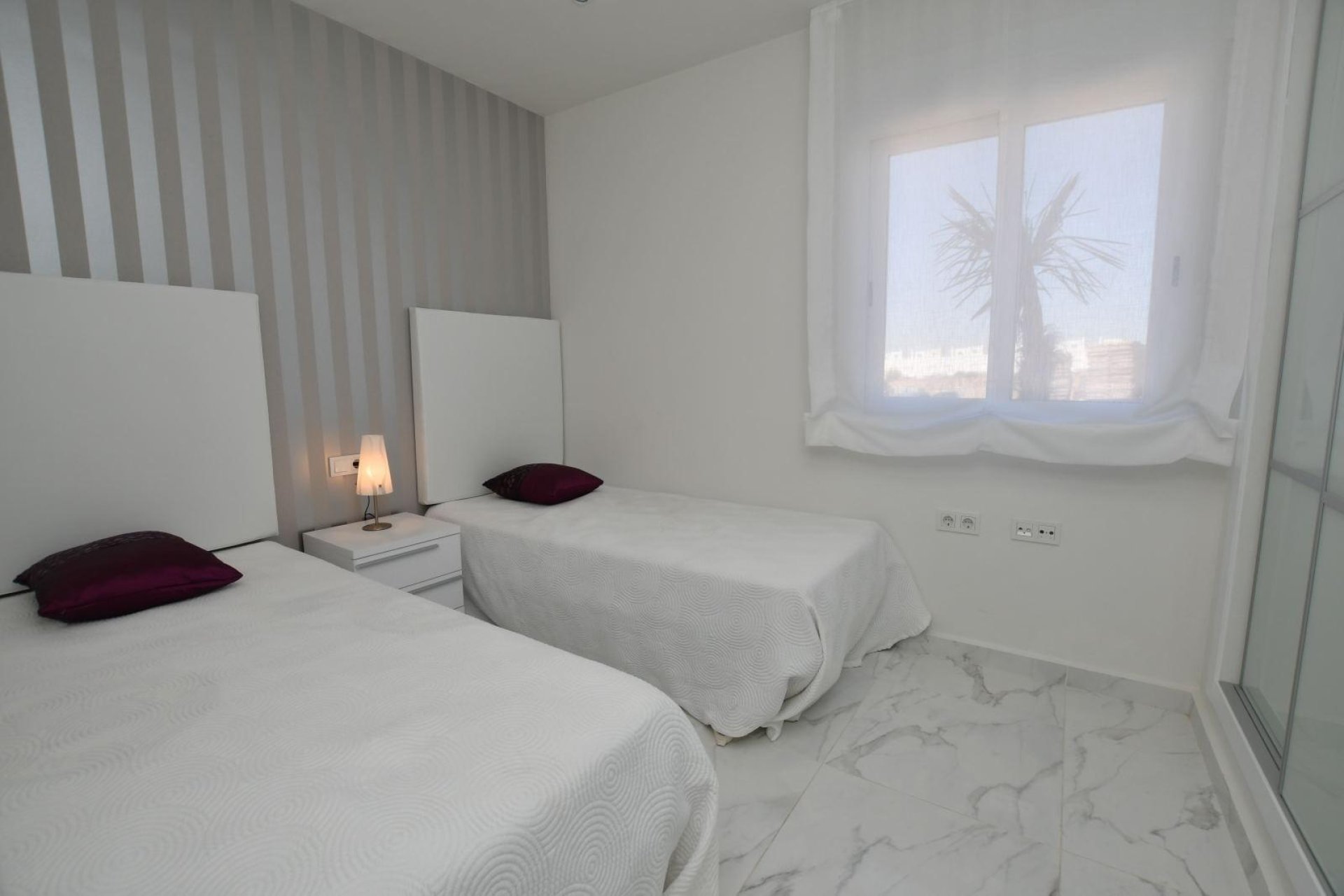 Obra nueva - Apartamento / Dúplex - San Miguel de Salinas