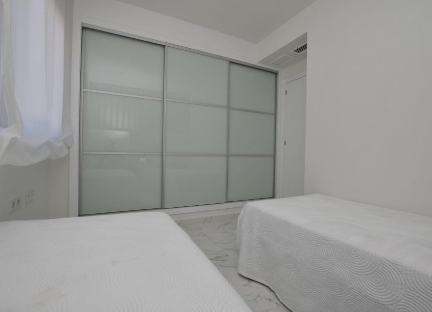 Obra nueva - Apartamento / Dúplex - San Miguel de Salinas