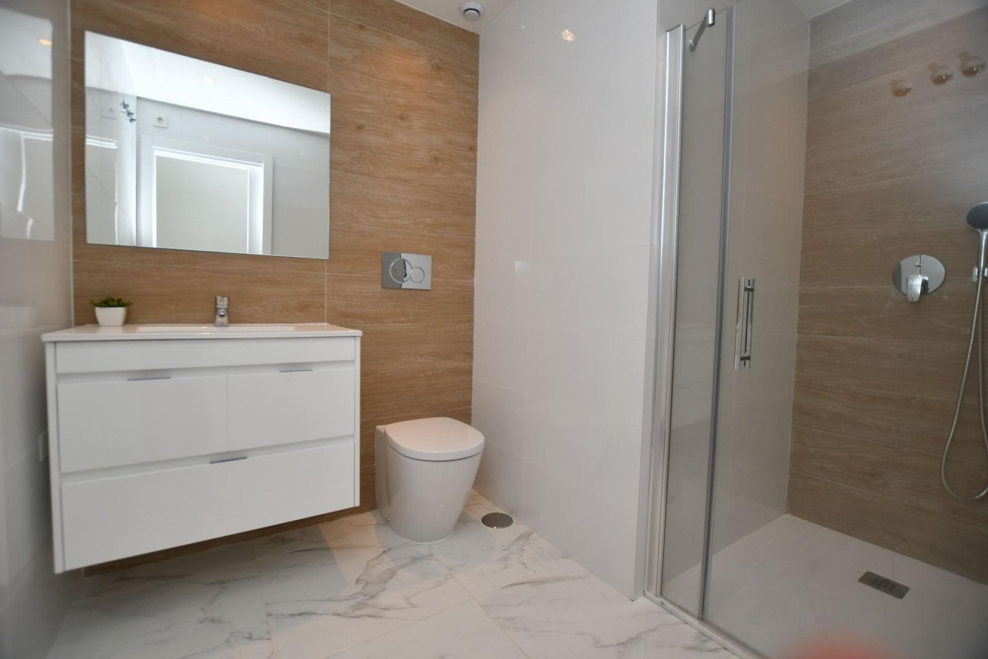 Obra nueva - Apartamento / Dúplex - San Miguel de Salinas