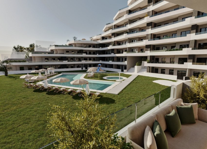 Obra nueva - Apartamento / Dúplex - San Miguel de Salinas
