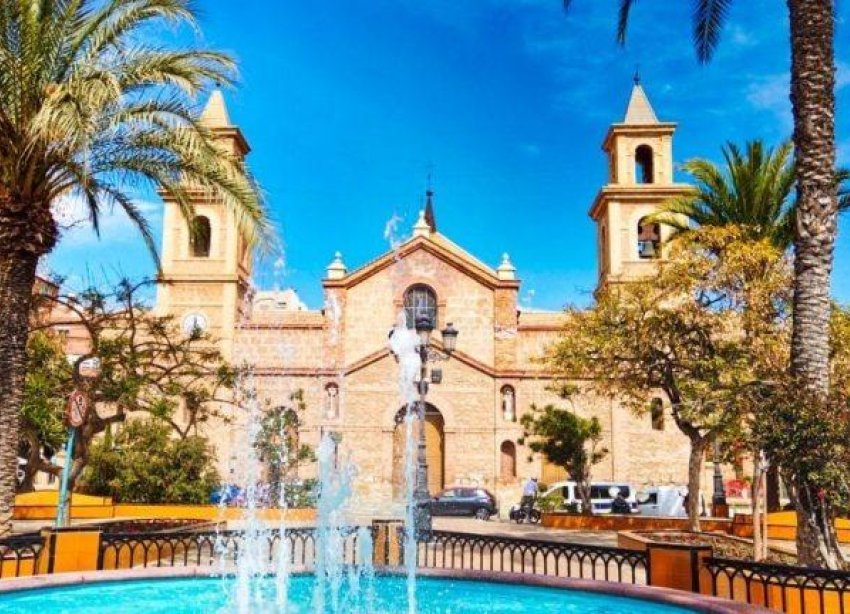 Obra nueva - Apartamento - Torrevieja - Centro