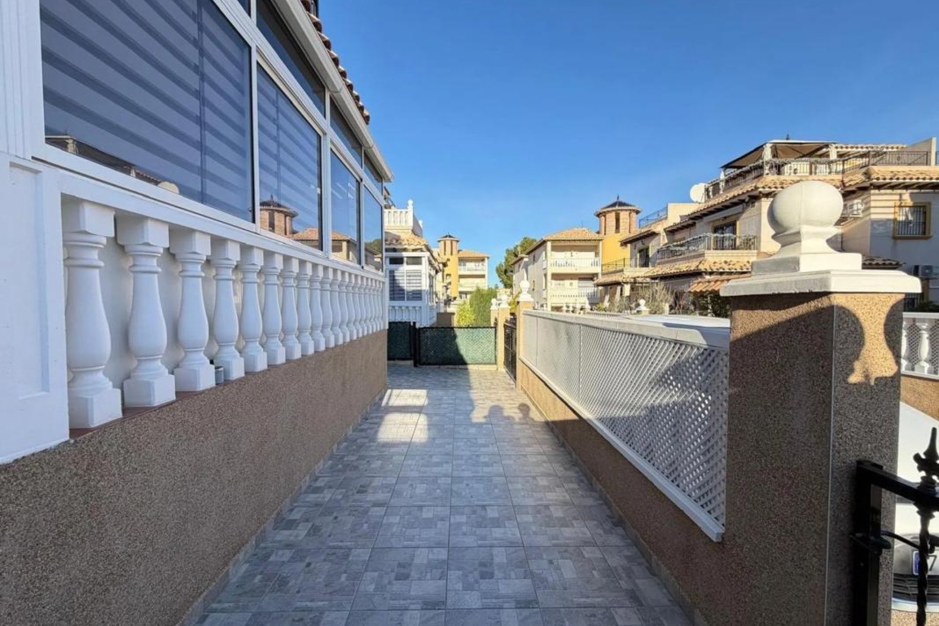 Obra nueva - Casas adosadas - Orihuela