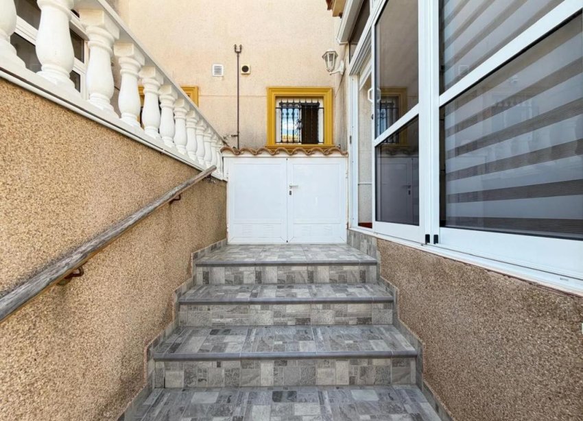 Obra nueva - Casas adosadas - Orihuela