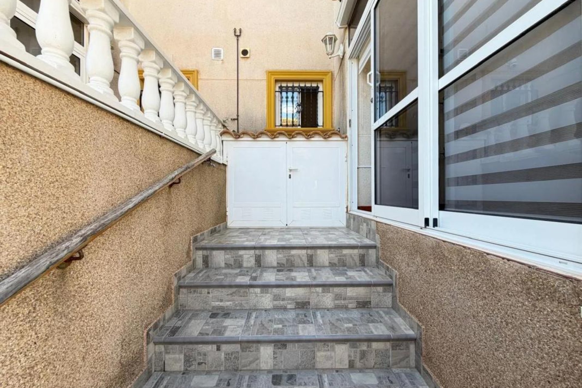 Obra nueva - Casas adosadas - Orihuela