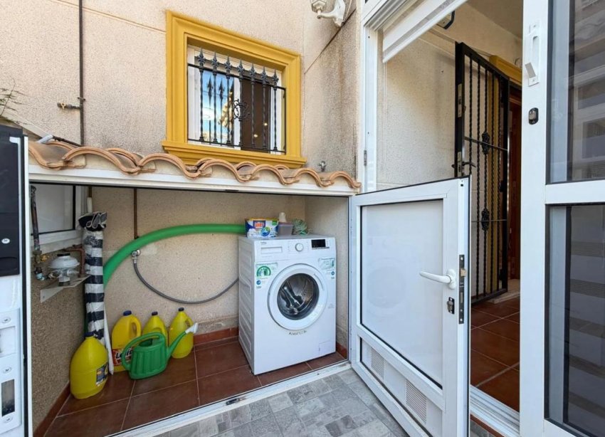 Obra nueva - Casas adosadas - Orihuela