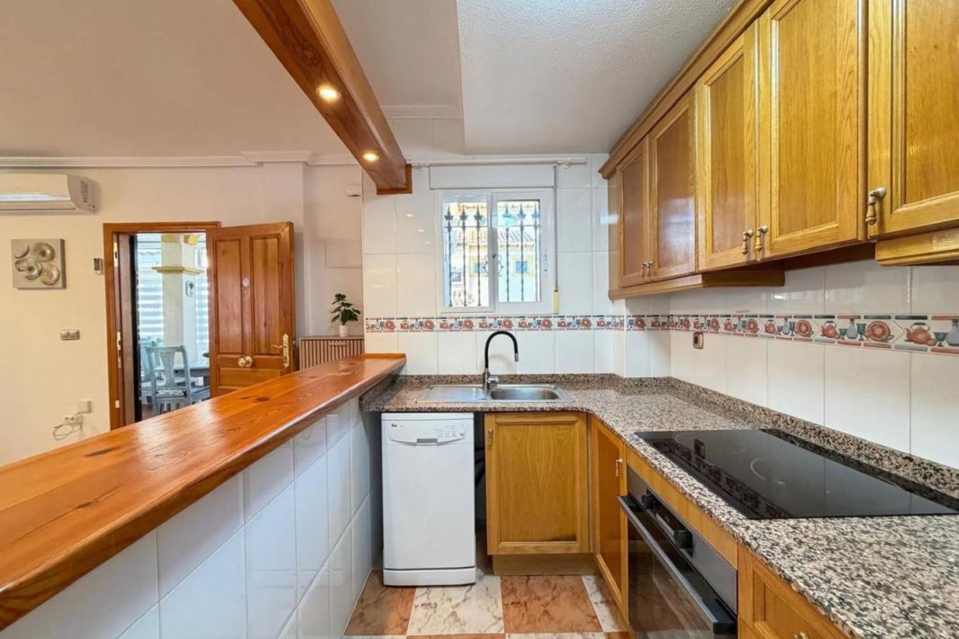 Obra nueva - Casas adosadas - Orihuela