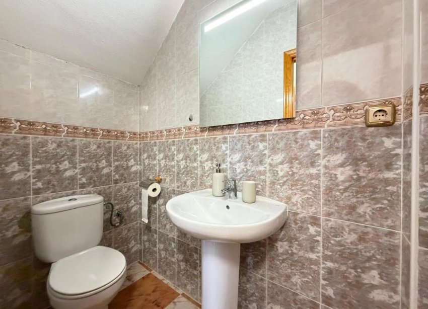 Obra nueva - Casas adosadas - Orihuela