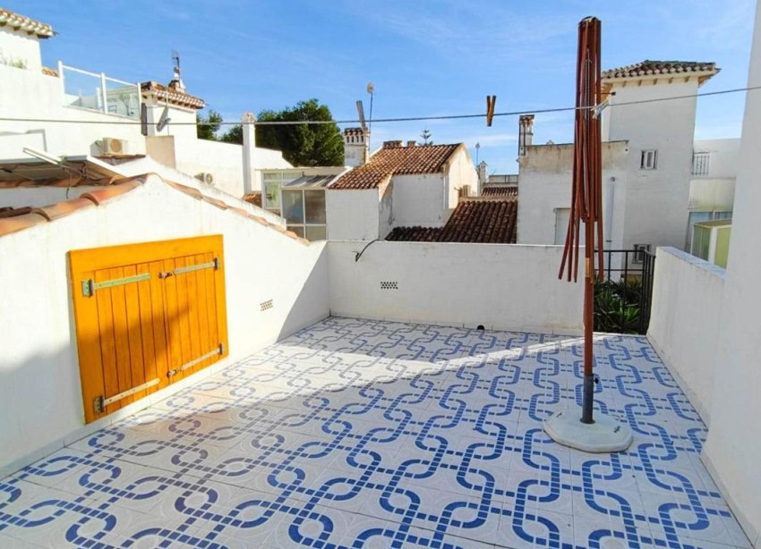 Obra nueva - Chalet independiente - Torrevieja