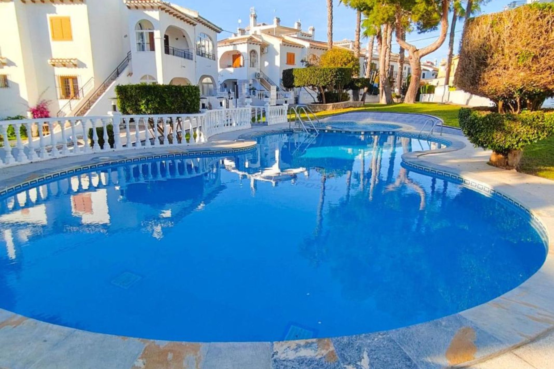 Obra nueva - Chalet independiente - Torrevieja