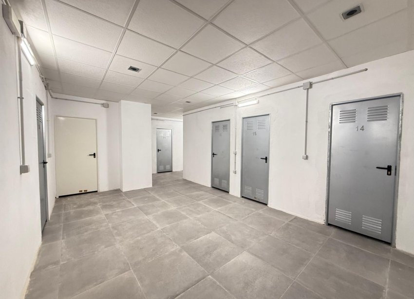 Obra nueva - Storeroom - Torrevieja - Playa del cura