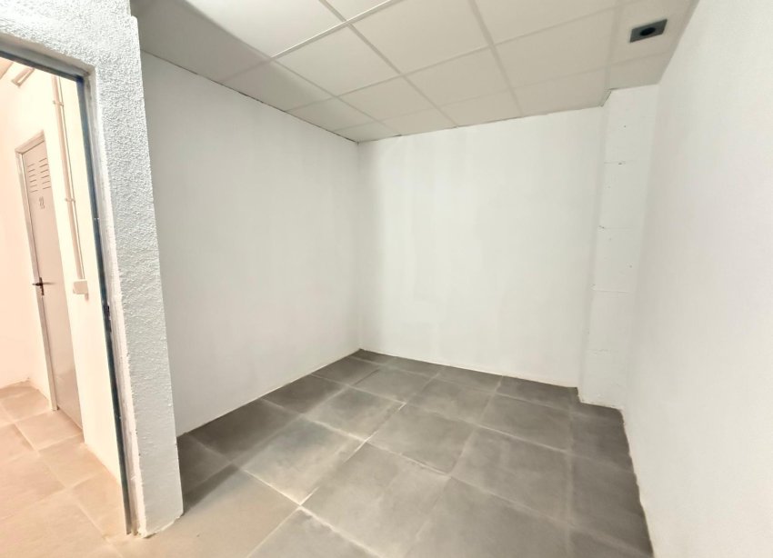 Obra nueva - Storeroom - Torrevieja - Playa del cura