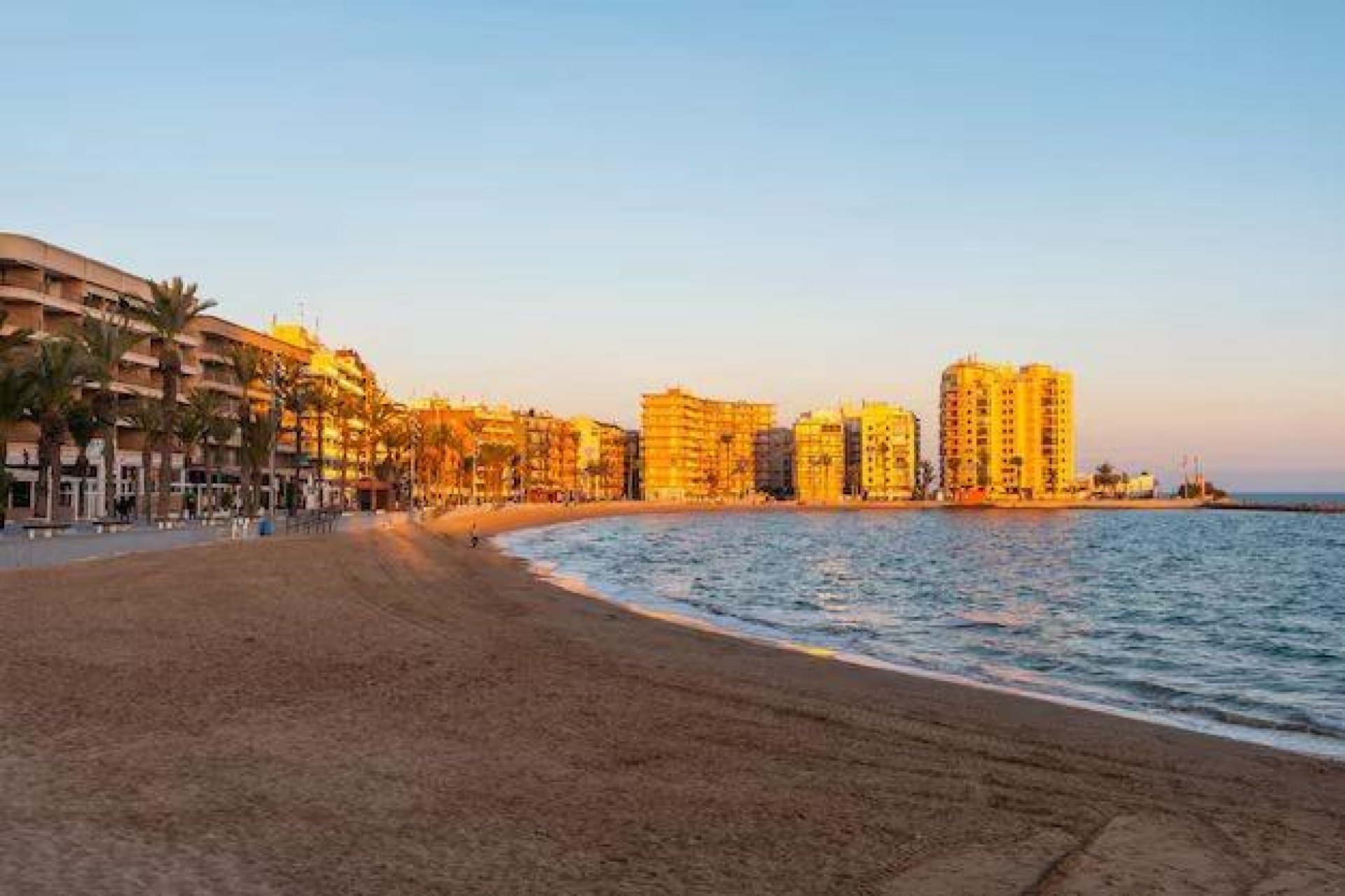 Obra nueva - Storeroom - Torrevieja - Playa del cura