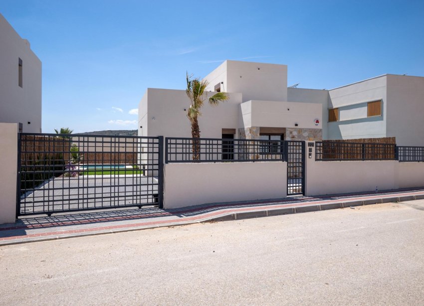 Obra nueva - Villa - Algorfa