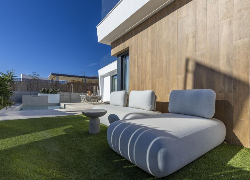 Obra nueva - Villa - Baños y Mendigo