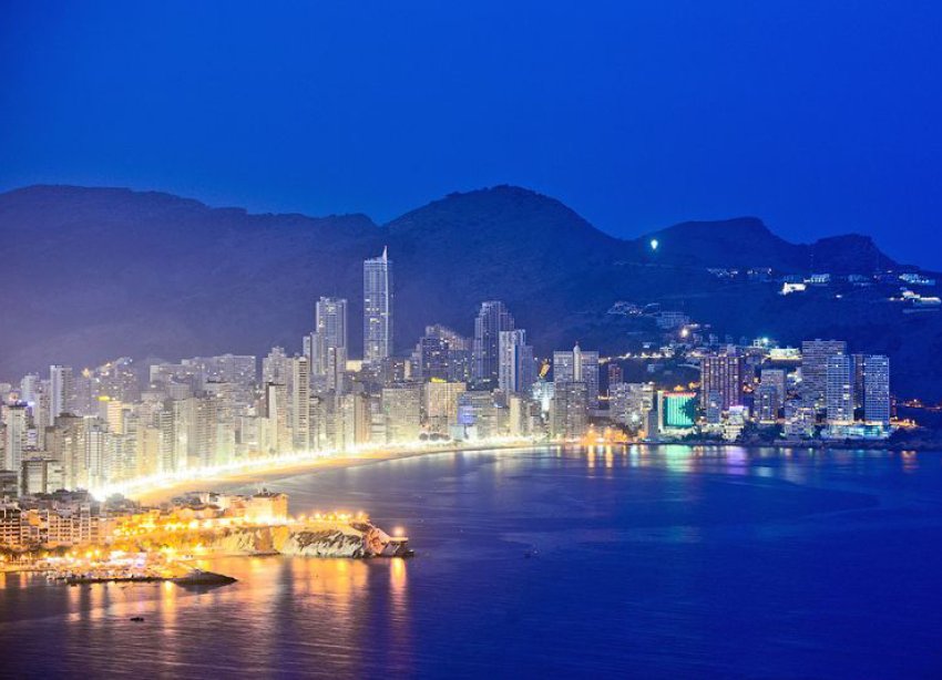 Obra nueva - Villa - Benidorm - Alicante