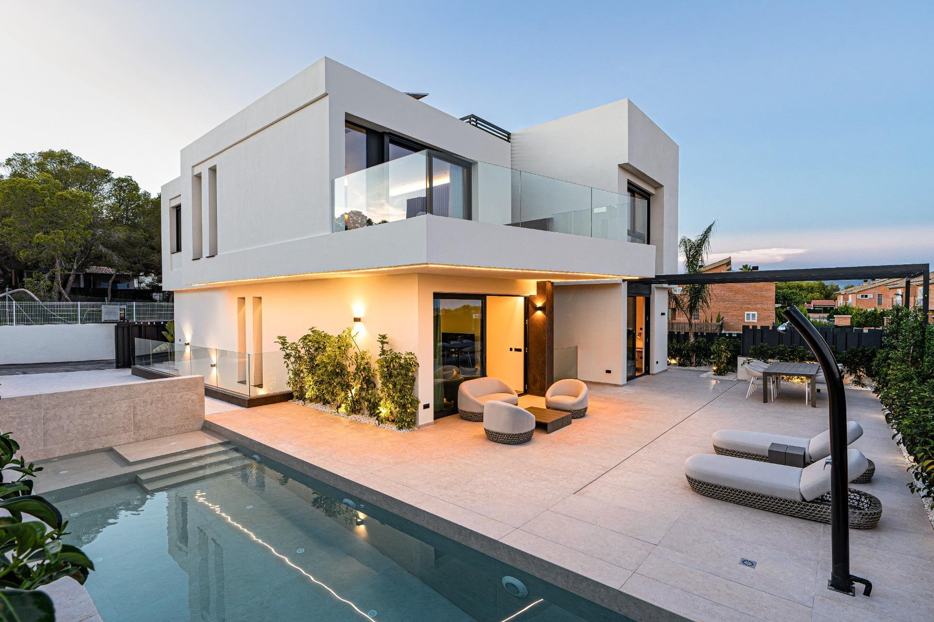 Obra nueva - Villa - Benidorm - Pueblo Levante