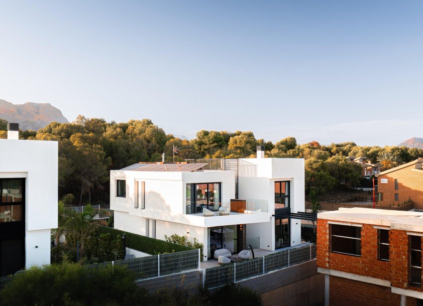 Obra nueva - Villa - Benidorm - Pueblo Levante