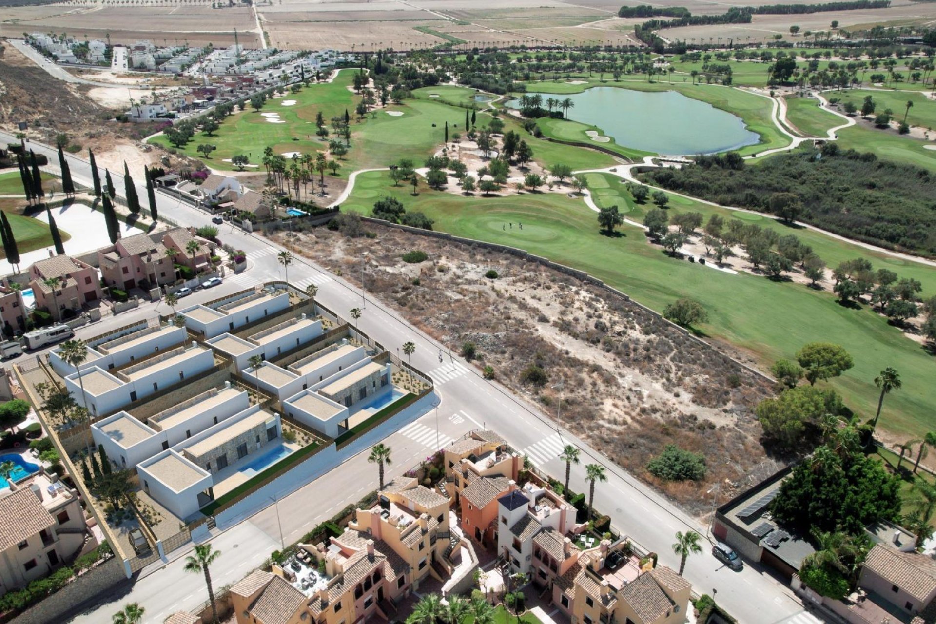 Obra nueva - Villa / Casa - Algorfa