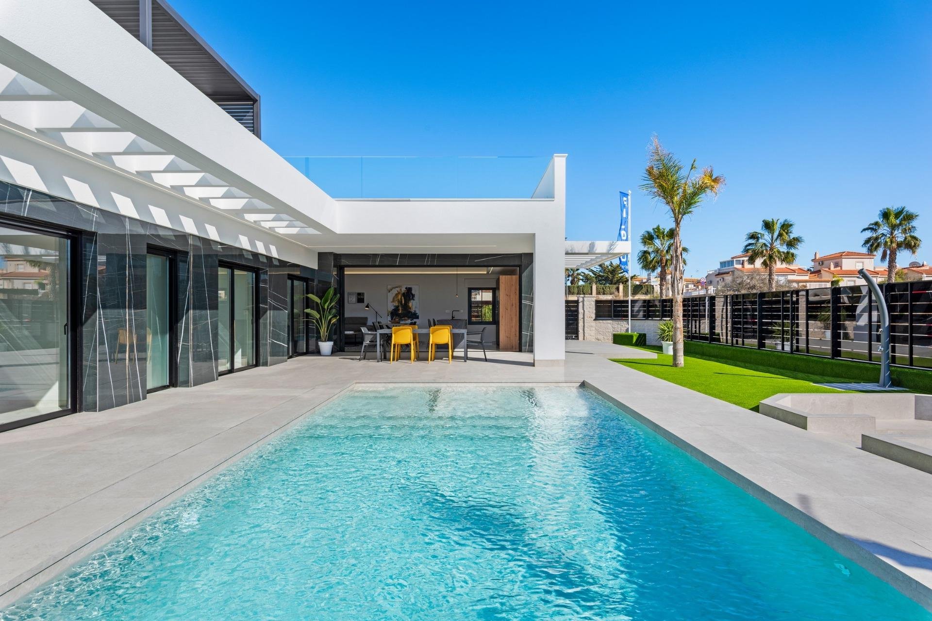 Obra nueva - Villa / Casa - Algorfa