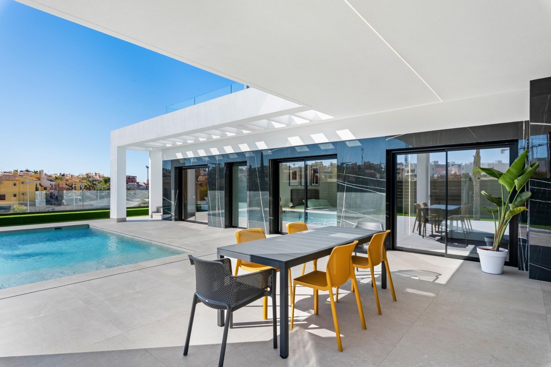 Obra nueva - Villa / Casa - Algorfa
