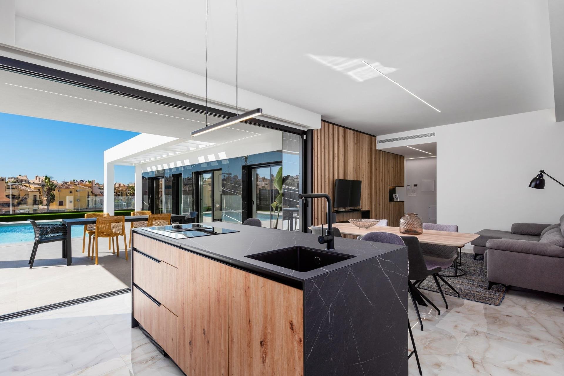 Obra nueva - Villa / Casa - Algorfa