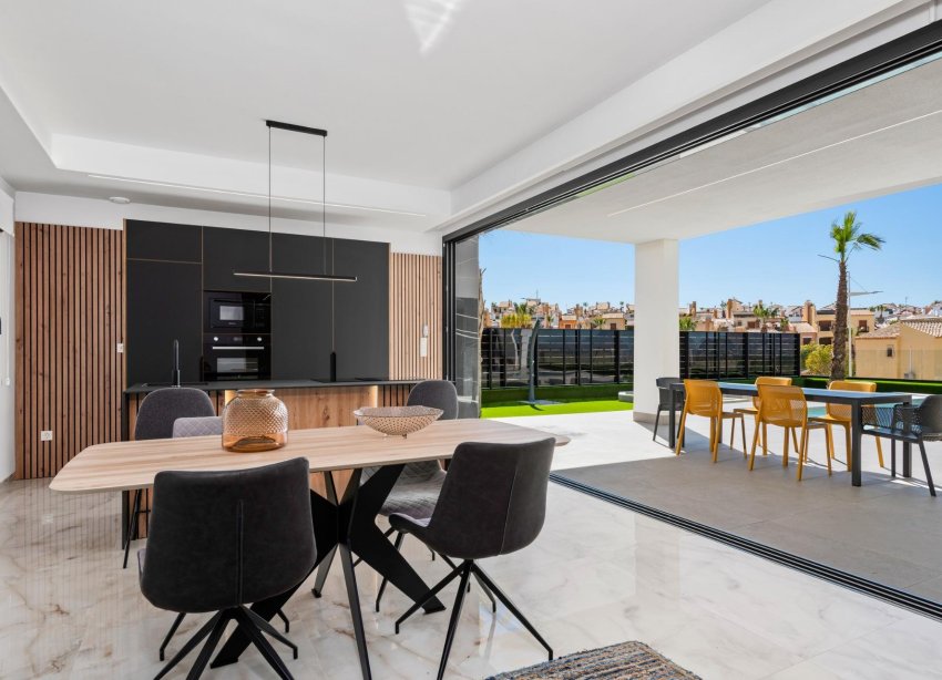 Obra nueva - Villa / Casa - Algorfa