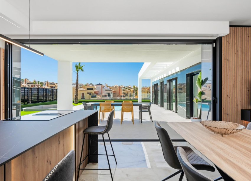 Obra nueva - Villa / Casa - Algorfa