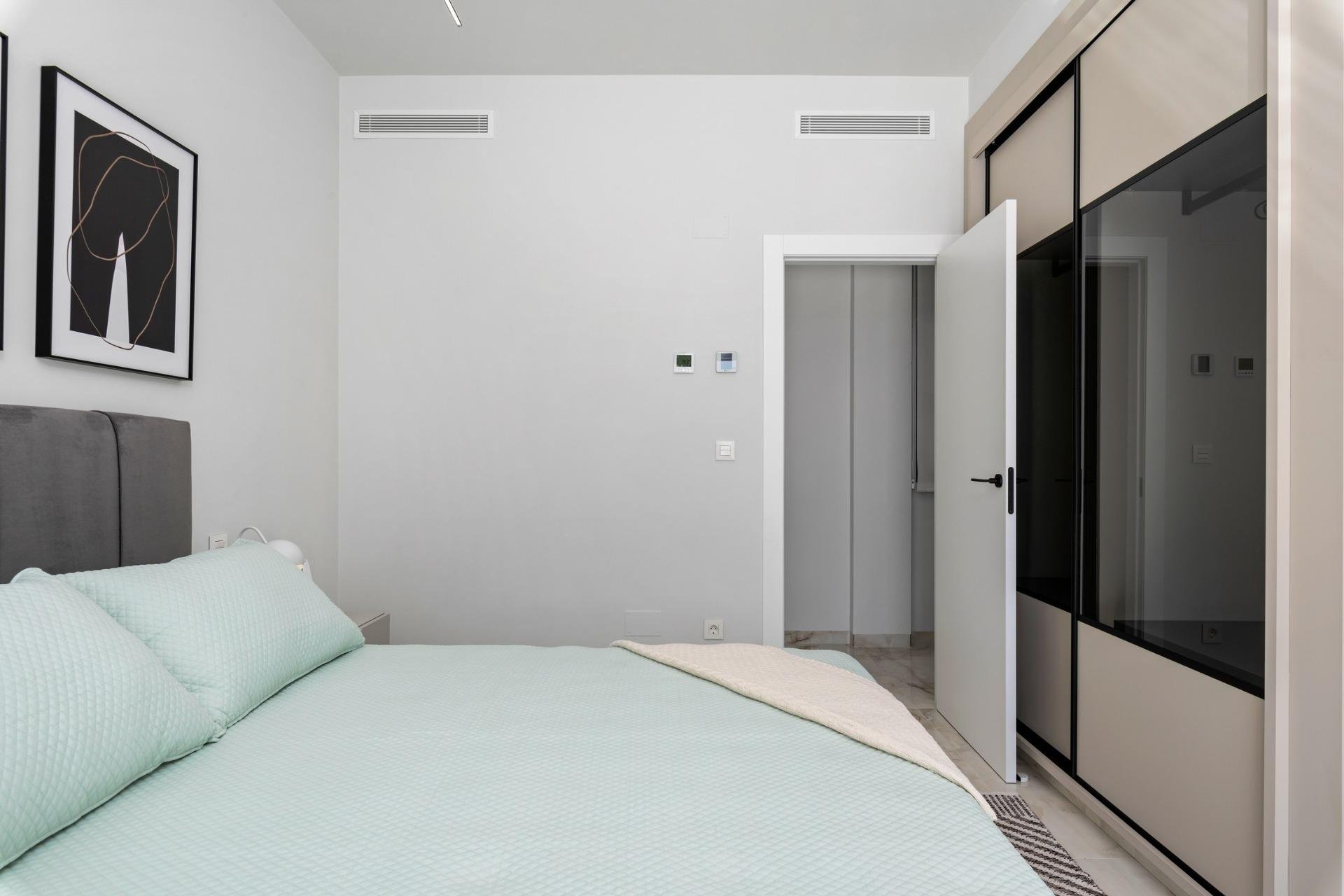 Obra nueva - Villa / Casa - Algorfa