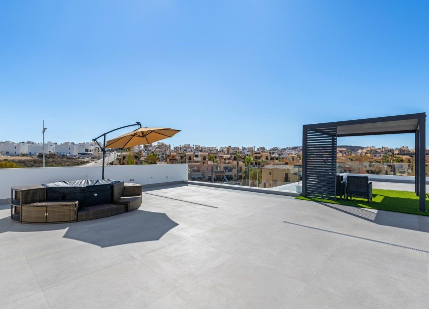 Obra nueva - Villa / Casa - Algorfa