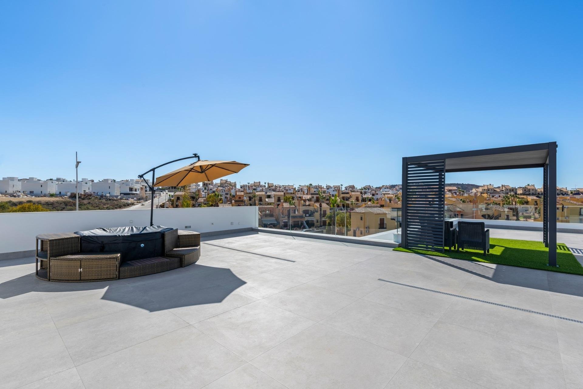 Obra nueva - Villa / Casa - Algorfa
